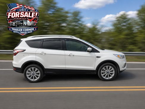 Used 2017 Ford Escape 4WD Titanium image 4