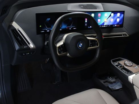 Used 2024 BMW iX M60 AWD/4WD image 19