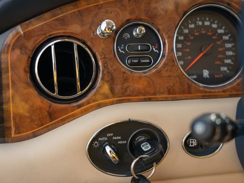 Used 2000 Rolls-Royce Silver Seraph image 45