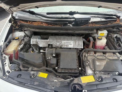 Used 2013 Toyota Prius UNAVAIL FWD image 15