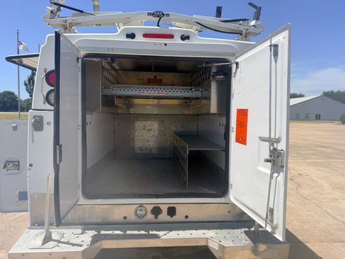 Used 2013 Ford F350 2WD Regular Cab Super Duty image 18