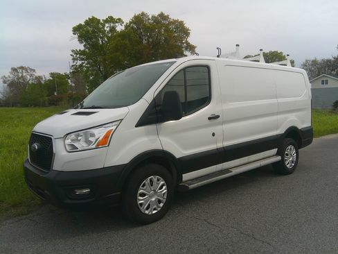 Used 2021 Ford Transit 250 XL image 7
