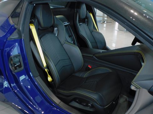 Certified 2025 Chevrolet Corvette Premium Conv w/ 3LT image 21