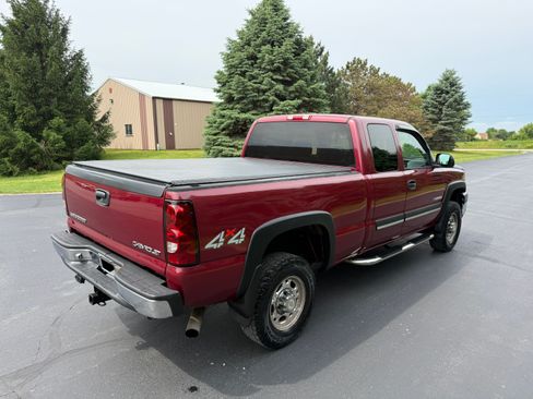 Used 2004 Chevrolet Silverado 2500 4x4 Extended Cab image 3