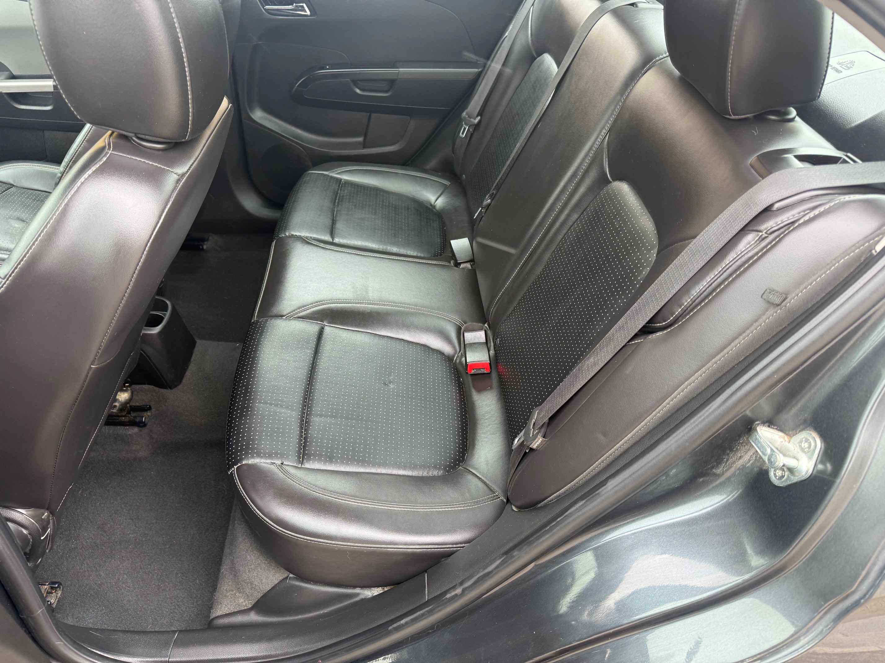 Used 2019 Chevrolet Sonic Premier FWD image 10