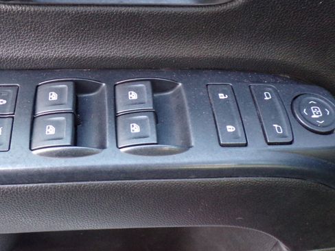 Used 2019 Chevrolet Silverado 2500 LT image 11