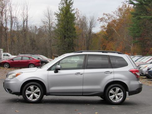 Used 2014 Subaru Forester 2.5i Premium image 5