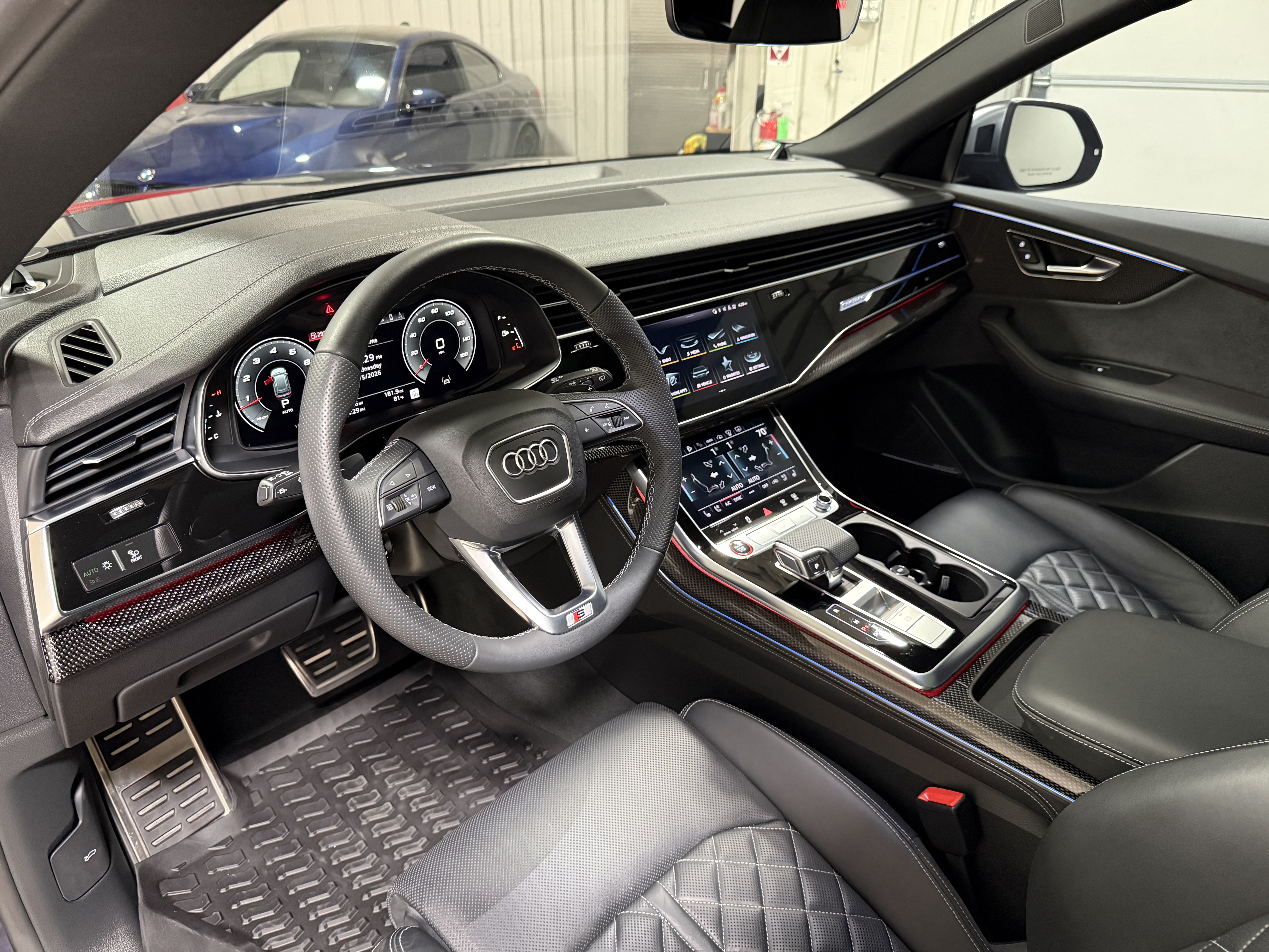 Used 2023 Audi SQ8 Prestige AWD/4WD image 19