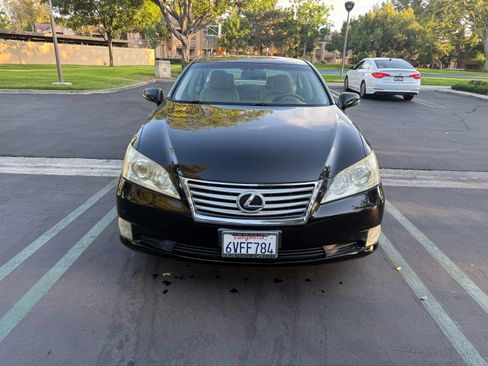 Used 2012 Lexus ES 350 w/ Luxury Pkg & Navigation FWD image 11