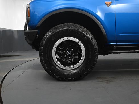 Used 2021 Ford Bronco Badlands image 10