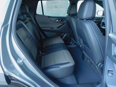 New 2026 Chevrolet Equinox LT image 25