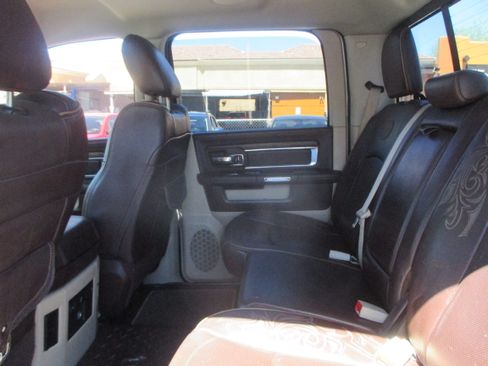 Used 2014 RAM 1500 4x4 Crew Cab Longhorn image 15
