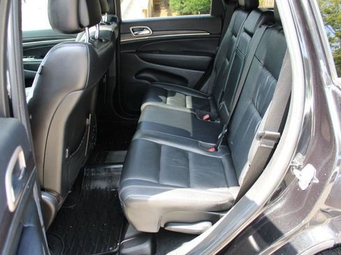 Used 2014 Jeep Grand Cherokee Limited image 26