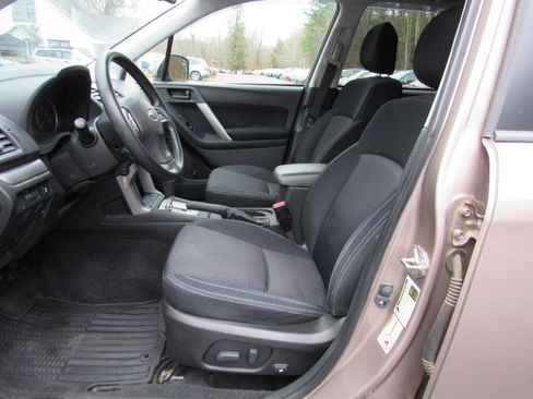 Used 2014 Subaru Forester 2.5i Premium image 21
