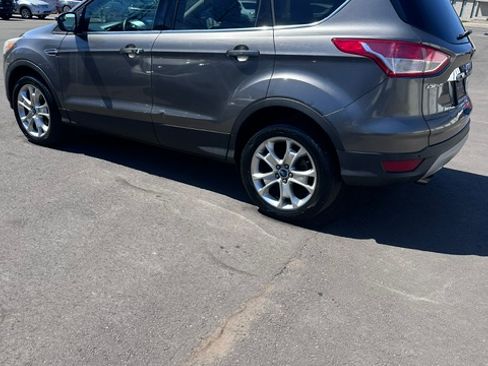Used 2014 Ford Escape 4WD Titanium image 4