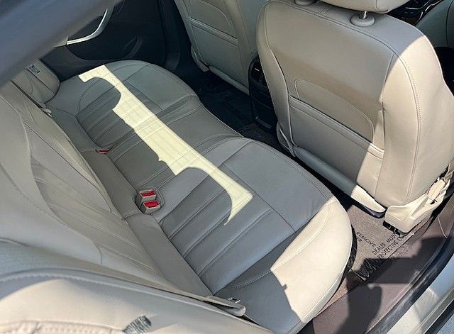 Used 2016 Buick Regal Leather FWD image 28