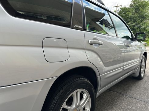 Used 2004 Subaru Forester 2.5XT AWD/4WD image 6