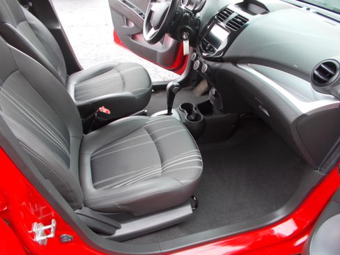 Used 2014 Chevrolet Spark LT image 23