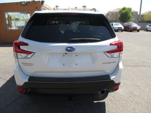 Used 2020 Subaru Forester 2.5i Limited Sport Utility 4D AWD/4WD image 10
