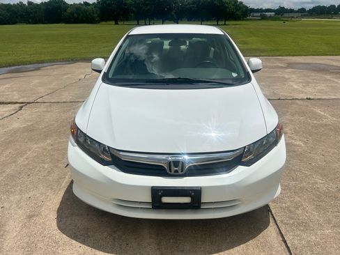 Used 2012 Honda Civic Natural Gas Sedan image 2