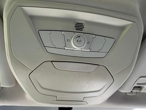Used 2014 Ford Focus SE Hatchback FWD image 14
