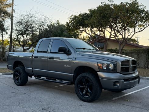 Used 2008 Dodge Ram 1500 Truck Sport image 1