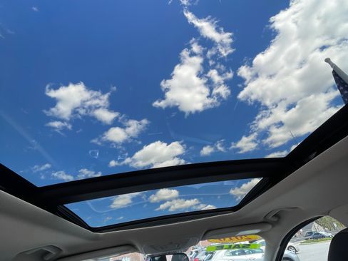 Used 2016 Ford Escape 4WD SE image 9