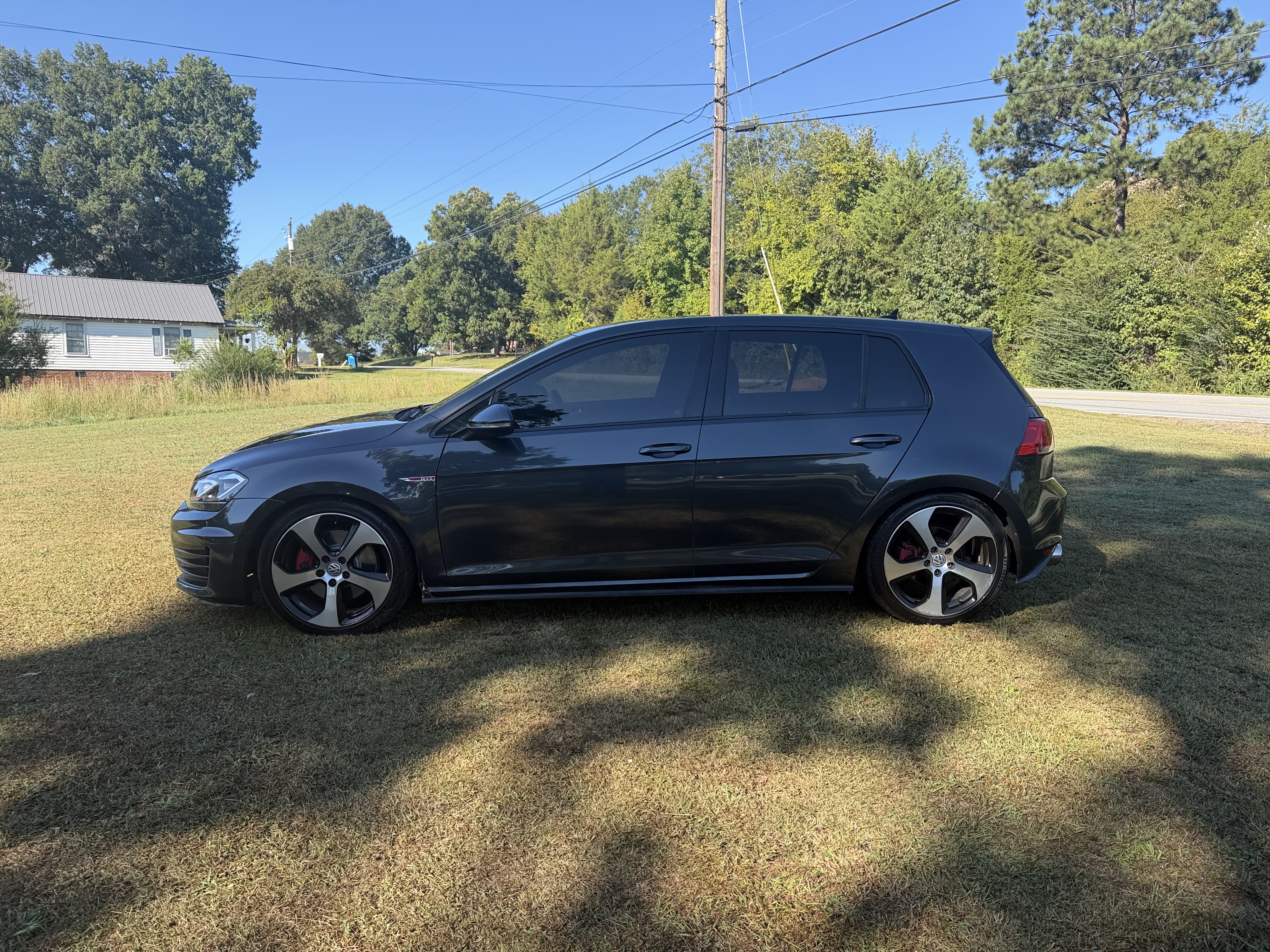 Used 2017 Volkswagen GTI 4-Door FWD image 1