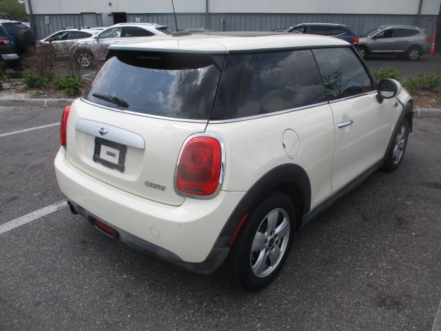 Used 2014 MINI Cooper FWD image 8