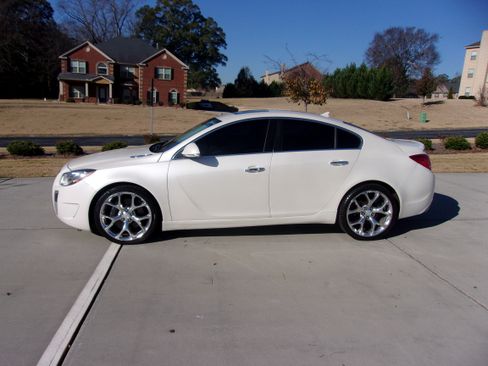 Used 2012 Buick Regal GS image 2