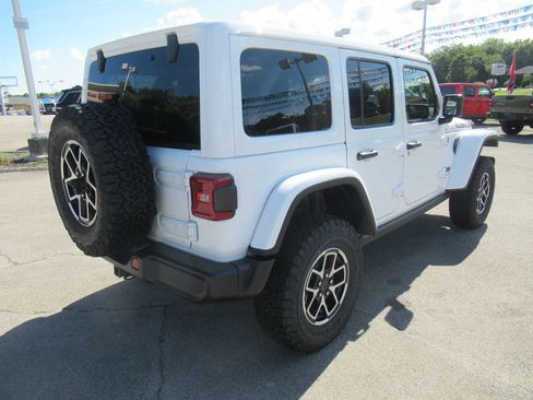 New 2025 Jeep Wrangler Unlimited Rubicon image 7