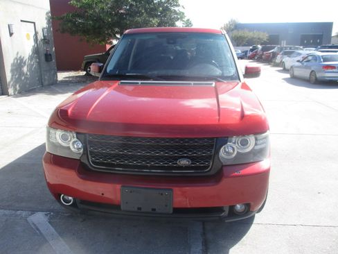 Used 2012 Land Rover Range Rover HSE image 3