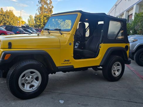 Used 2004 Jeep Wrangler Sport image 12