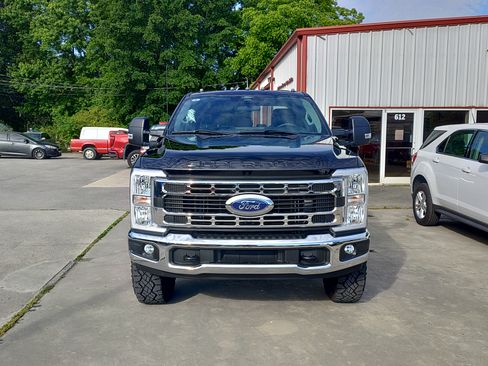 Used 2024 Ford F250 XLT image 6