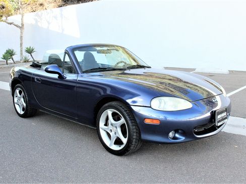 Used 2003 MAZDA MX-5 Miata UNAVAIL RWD image 8