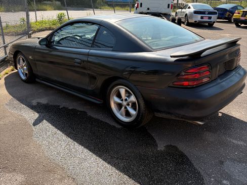 Used 1994 Ford Mustang GT RWD image 4