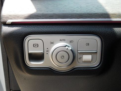 Used 2021 Mercedes-Benz GLE 350 image 12