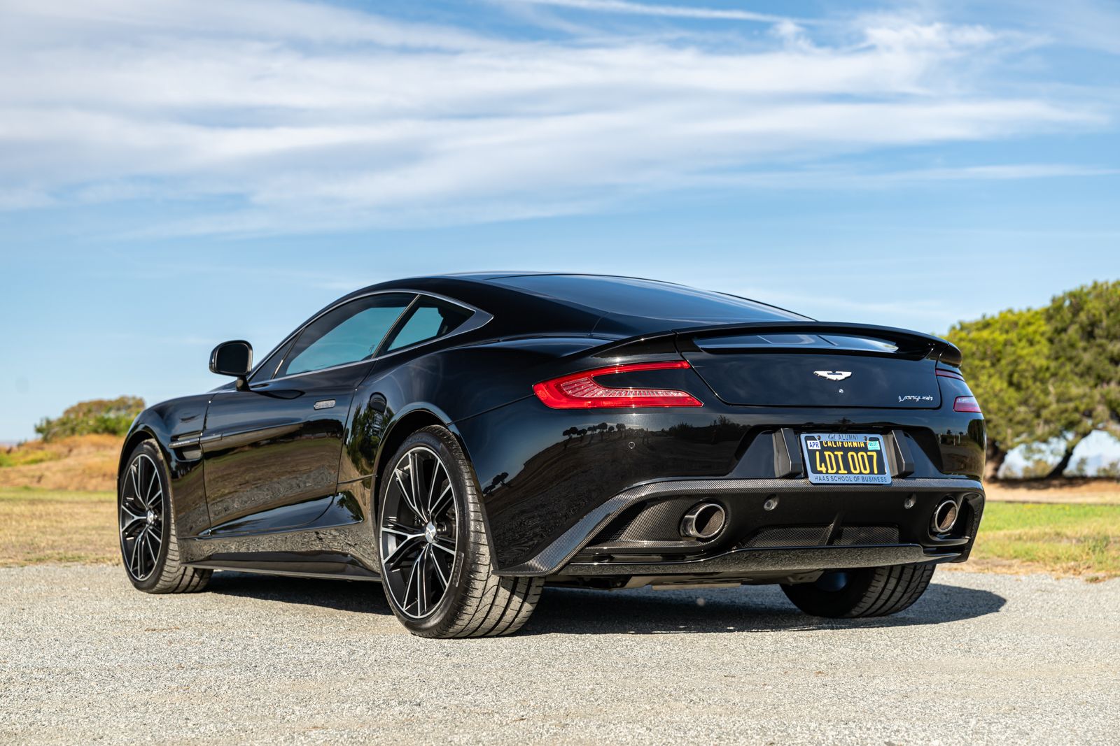 Used 2014 Aston Martin Vanquish Coupe RWD image 4