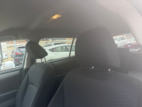 Used 2019 Subaru Outback 2.5i Premium image 15