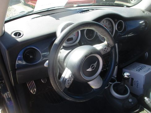 Used 2006 MINI Cooper S image 12
