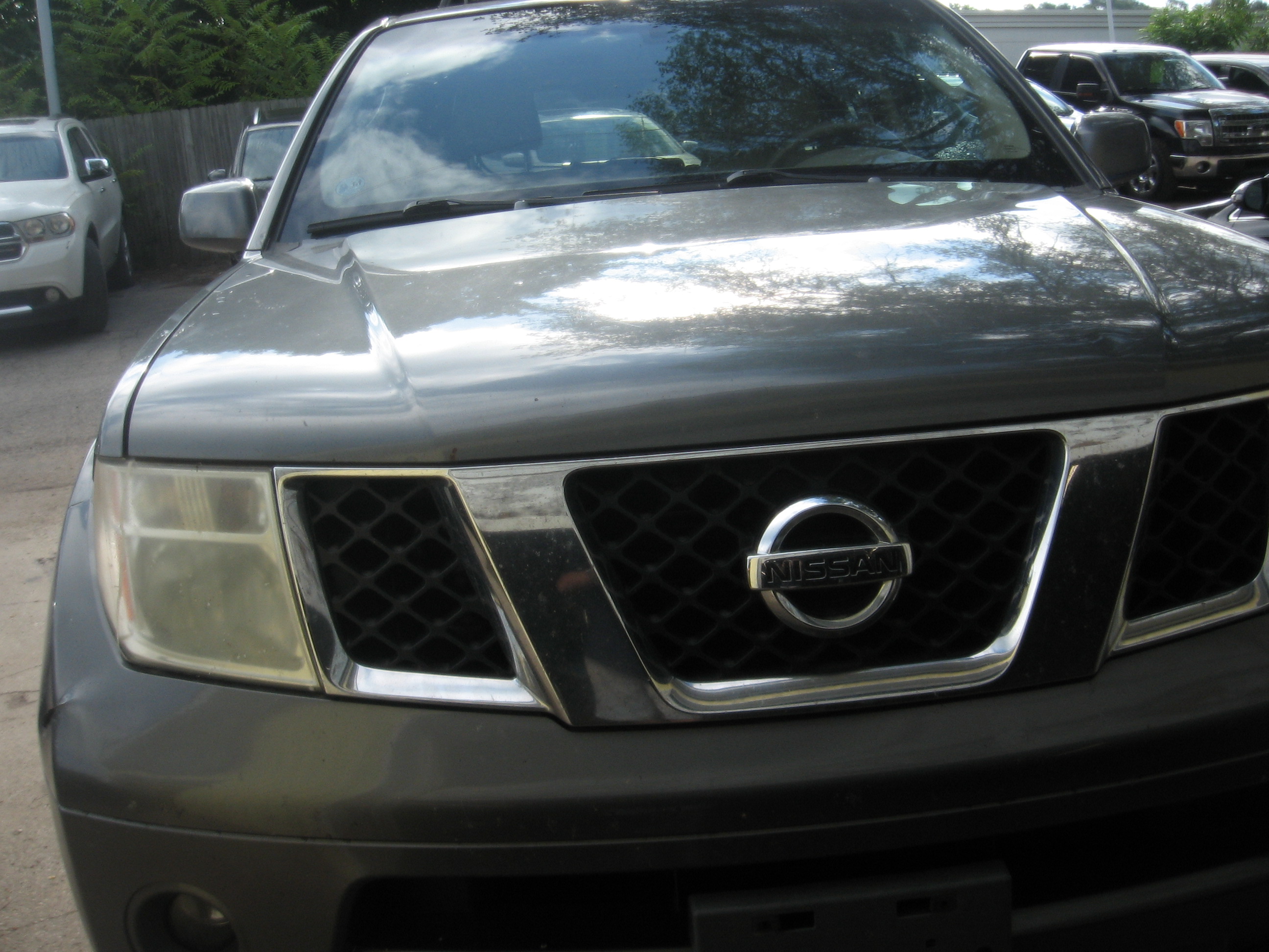 Used 2007 Nissan Pathfinder 4WD image 2