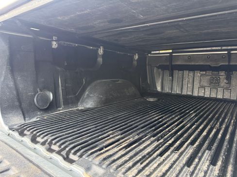 Used 2015 Chevrolet Silverado 1500 LT image 5