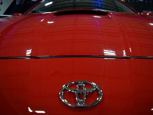 Used 2004 Toyota Celica GT-S FWD image 18
