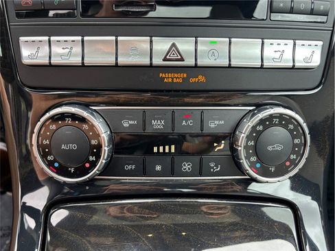 Used 2016 Mercedes-Benz SLK 350 image 31