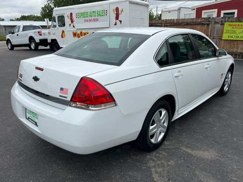 Used 2010 Chevrolet Impala LS FWD image 12