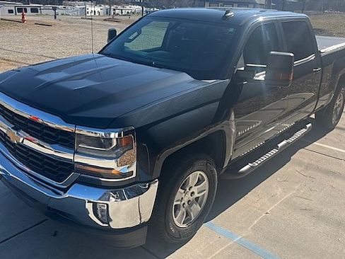 Used 2018 Chevrolet Silverado 1500 LT image 6