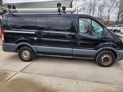 Used 2018 Ford Transit 150 image 8