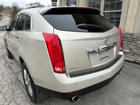 Used 2013 Cadillac SRX Luxury image 8