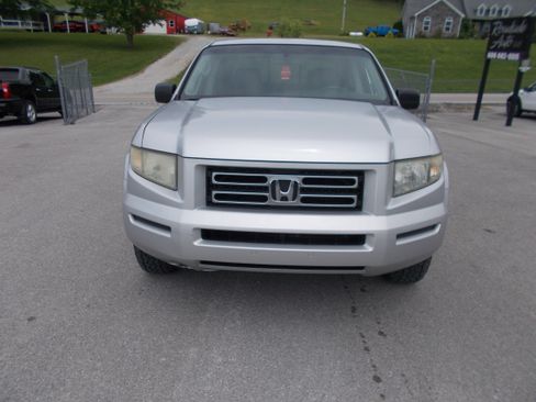 Used 2006 Honda Ridgeline RTS image 2