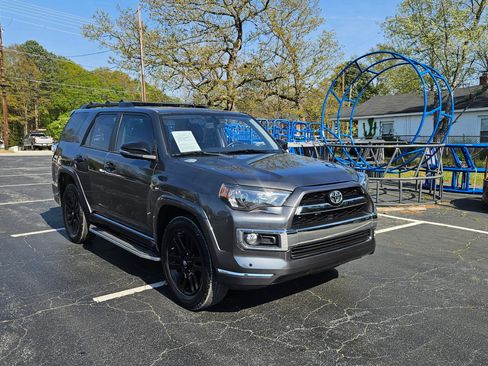 Used 2019 Toyota 4Runner image 6